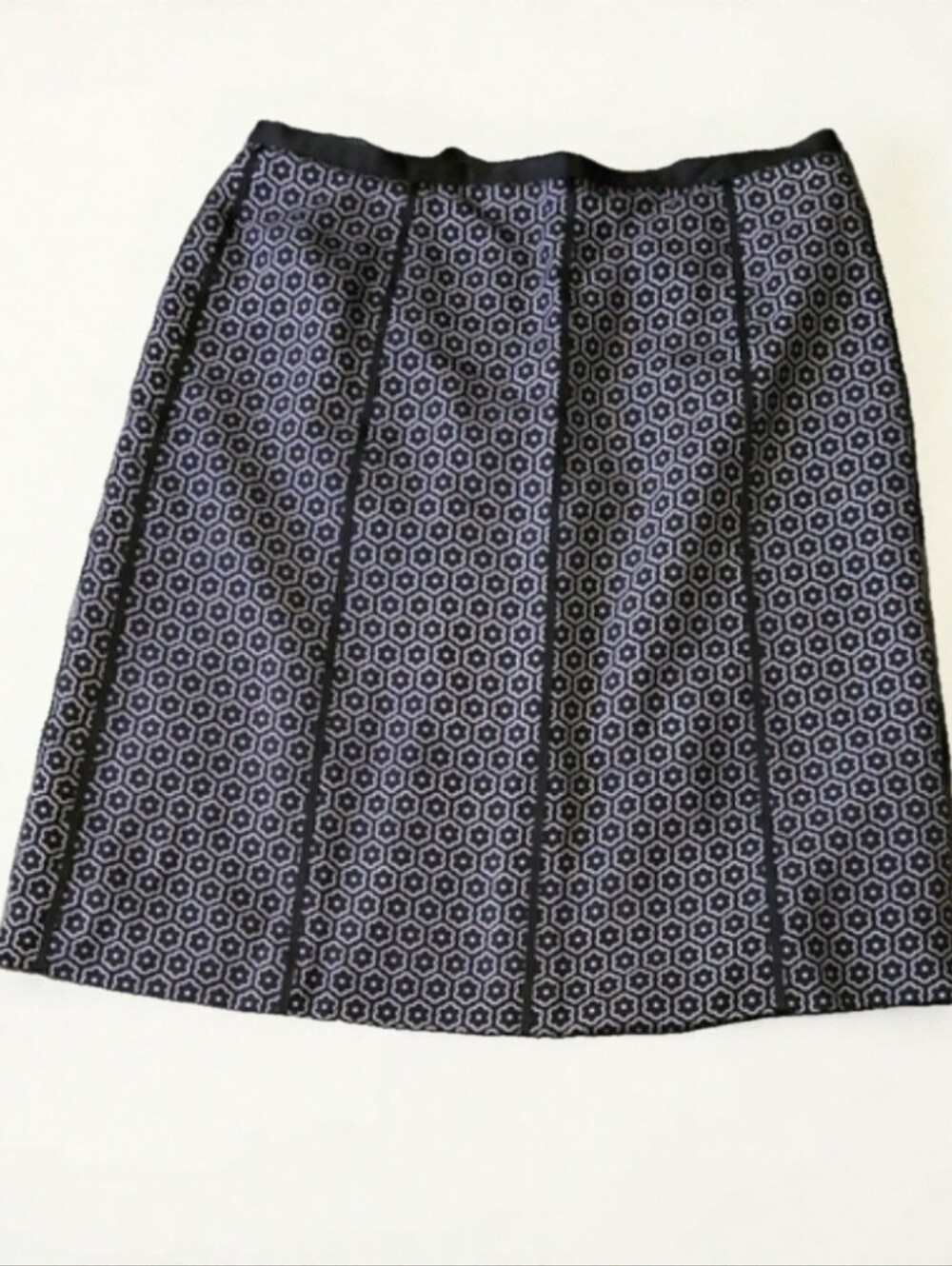 Ann Taylor Petites 100% Silk Black White Floral A-Line Skirt Size 10P